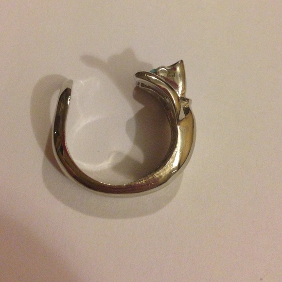 Gorgeous ring - Picture 4 of 4
