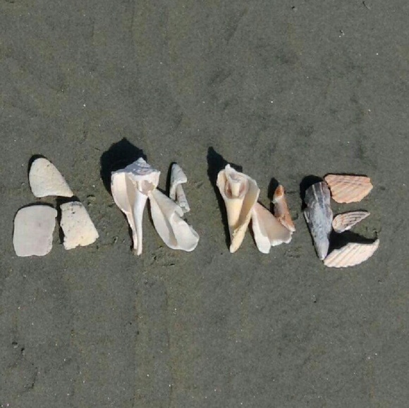 Meet your Posher, Anne - Picture 3 of 3