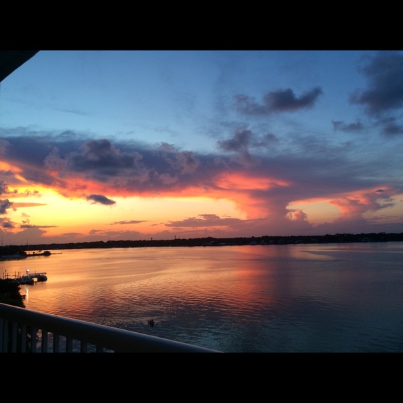 Meet your Posher, Celena