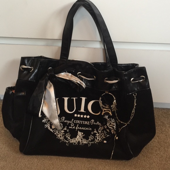 Black juicy purse with ring