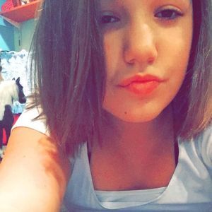 Meet your Posher, Brittney