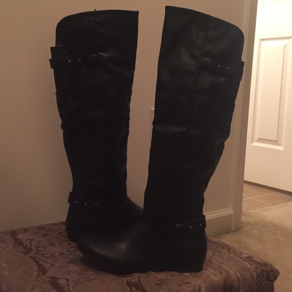NIB Knee High Black Fux Leather Boots
