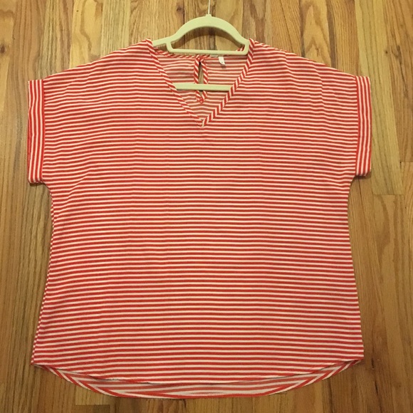 Short sleeve blouse