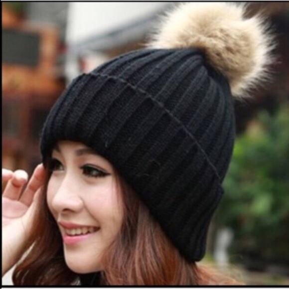 Black Flur Beanie