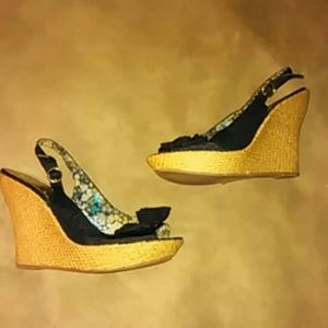 💕Qupid Bow tie wedge👠