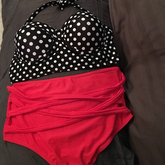 Black and white polka dot bathing