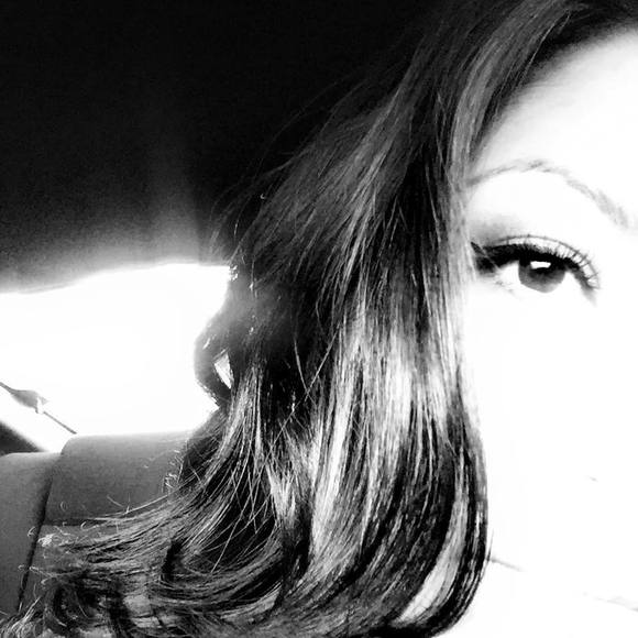 Meet your Posher, Evelyn - Picture 1 of 1