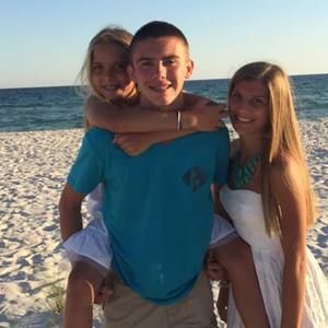 Meet your Posher, Angel rickard