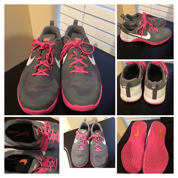 Ladies Nike Metcon 1 sz 9