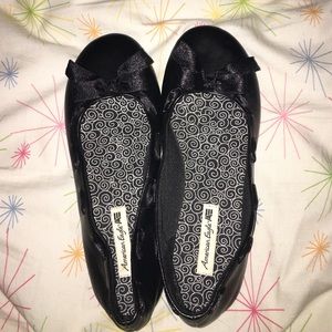 American Eagle black ballet flats
