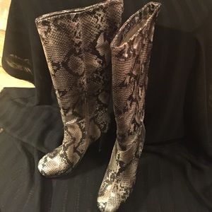 Phoebe snakeskin platform boots