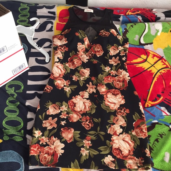 Floral dress - Picture 2 of 2