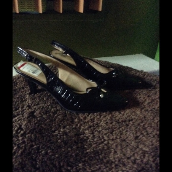 SLING BACKS