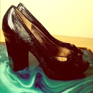 Diane Von Furstenburg pumps