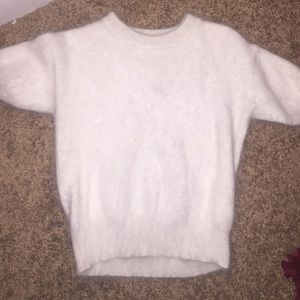Short sleeve sweater