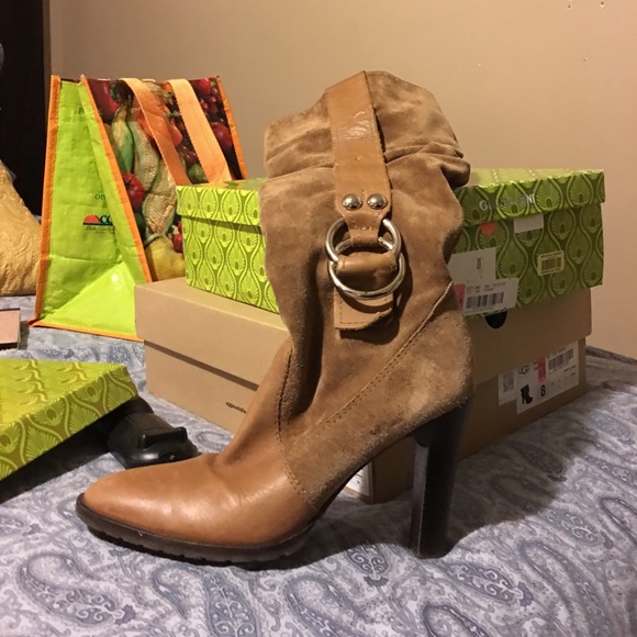 Boots - Picture 2 of 3