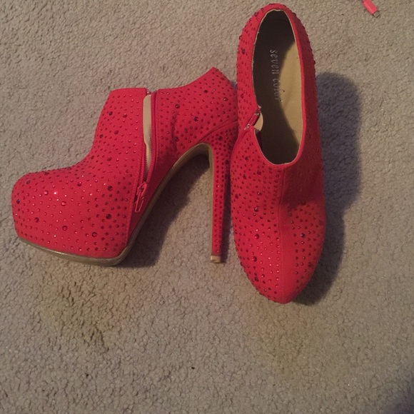 Sequined high heels - Picture 2 of 3