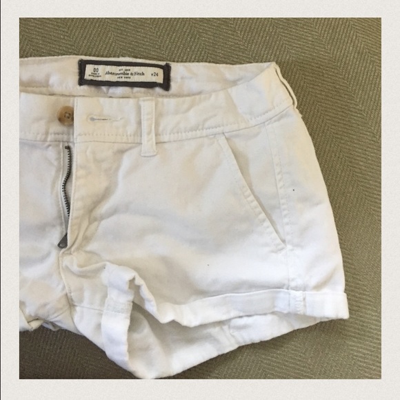 NEW Abercrombie & Fitch White Khaki Shorts - Picture 1 of 4