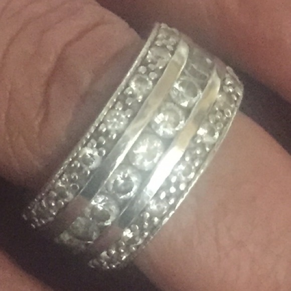 Sterling silver Band  Ring with beautiful CZ stone