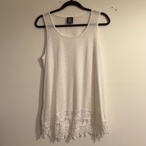 White knit tank top