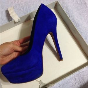 Jessica Simpson size 6 electric blue heels