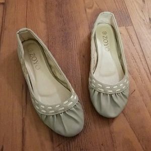 Cute gray flats