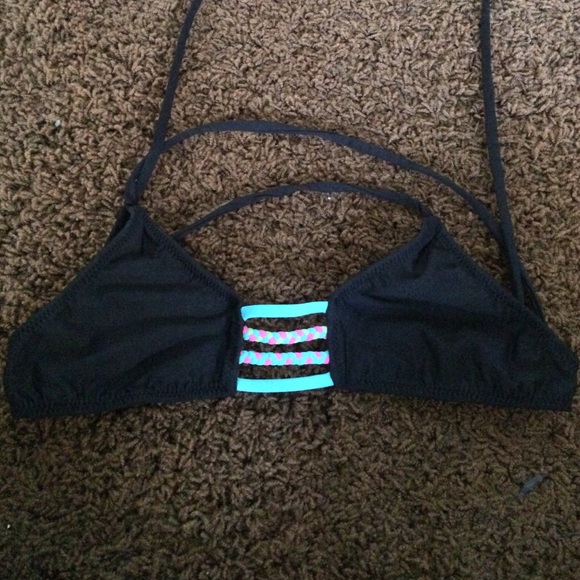 Odina bikini top
