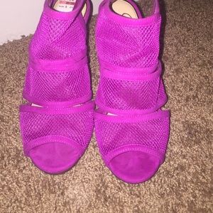 Magenta heels