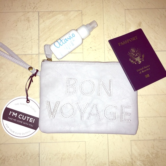 Handbags - Bon Voyage Clutch