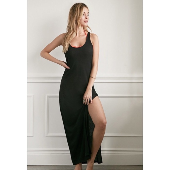 Long maxi dress with side slit