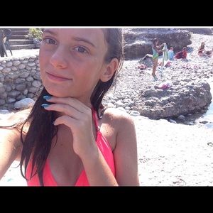 Meet your Posher, Janeta