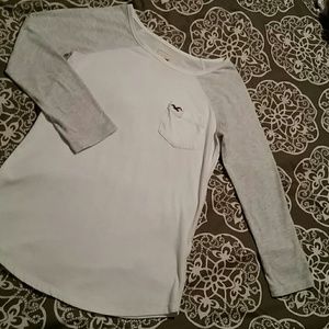 Hollister baseball tee