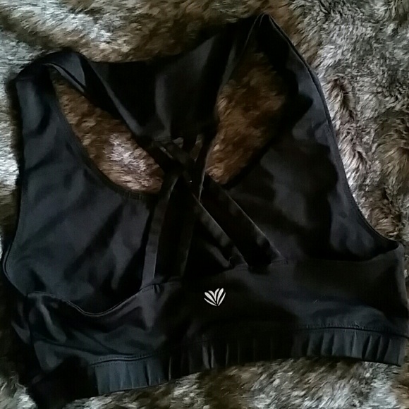Criss cross back sports bra