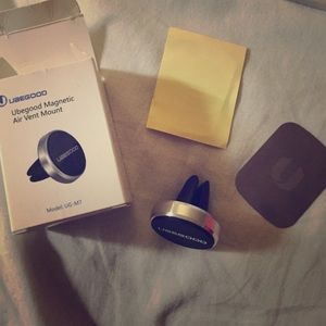 Phone magnetic air vent mount