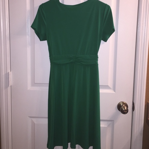 Dress 👗👜 - Picture 3 of 3