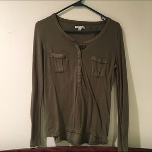 green long sleeve t-shirt