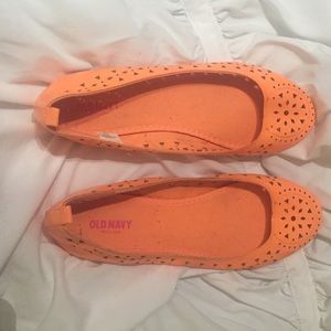 Neon orange flats!!