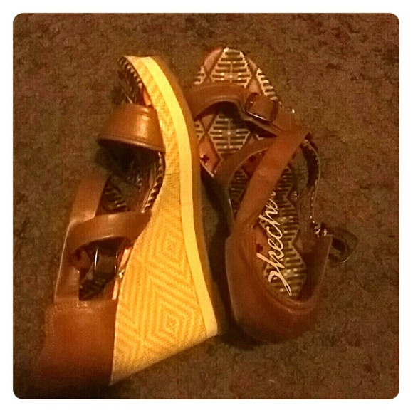 Tribal wedges