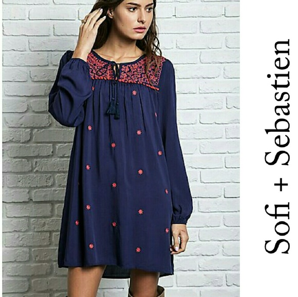 Boutique  Dresses & Skirts - 🚨Last 1🚨 Bella embroidered tunic dress size M