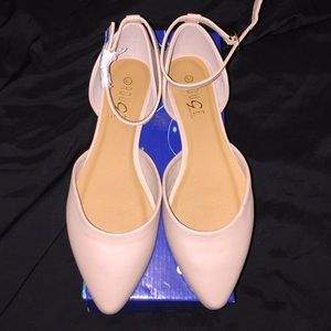 Solid Nude Pointy Flats