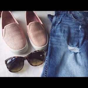 Vera Wang~pink blush woven Textured slip on