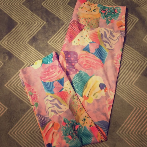 Nobo Pants &amp; Jumpsuits Cupcake Leggings Size L Poshmark