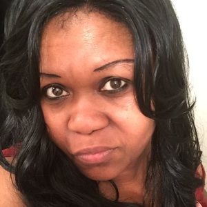 Meet your Posher, Adelle