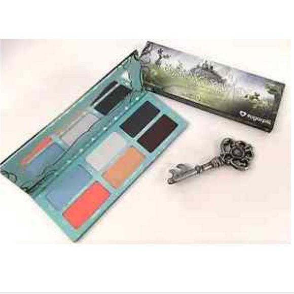 ISO EDWARD SCISSOR HANDS PALETTE BY SUGAR PILL