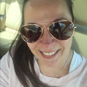 Meet your Posher, Toni