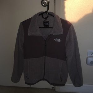 PERFECT Purple Northface.