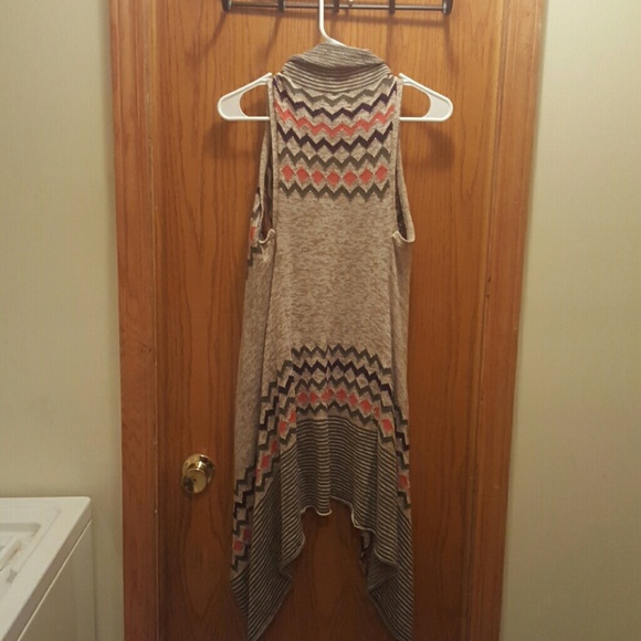 Sweater vest - Picture 2 of 2