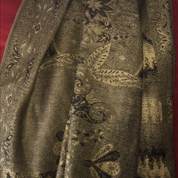 Beautiful scarf,