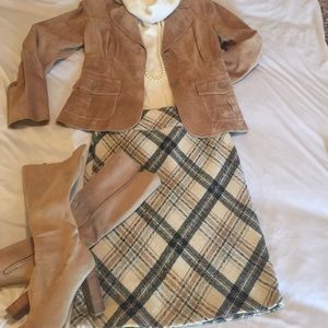 Black and camel woven skirt