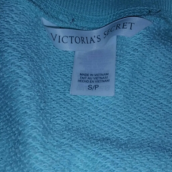 Victoria secret sweater - Picture 2 of 3